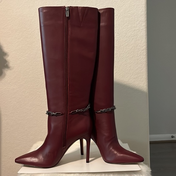 Vince Camuto Felinda Women’s Boot, Color- Blood Red, Size 10M/42 - Picture 2 of 5